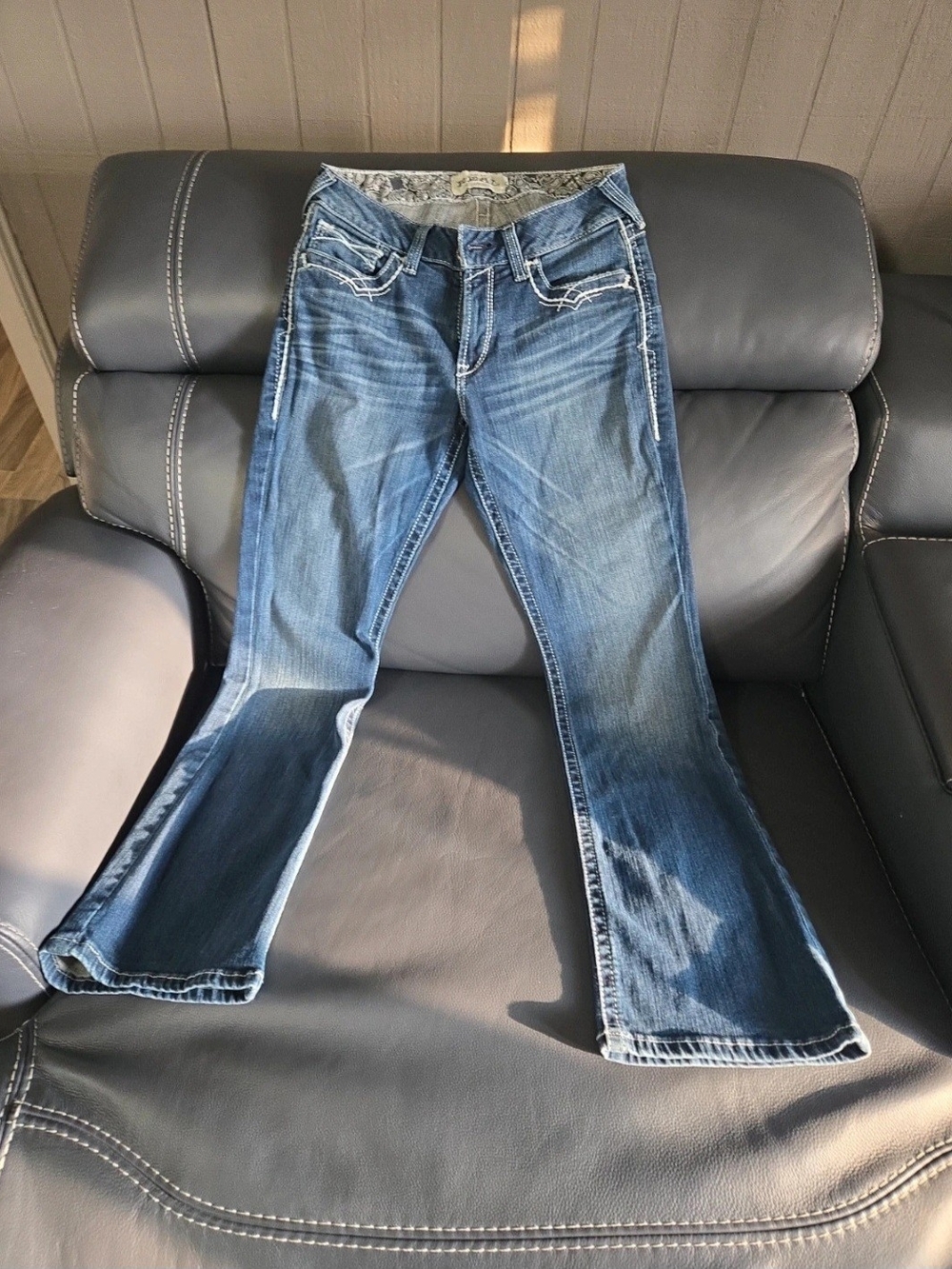 Ariat Women's Blue Flared Jeans - Mid Wash